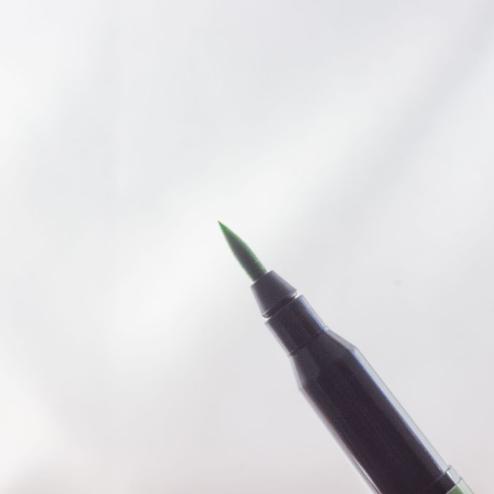 Leaf Green Edible Food Pen - Lumea - Image 4